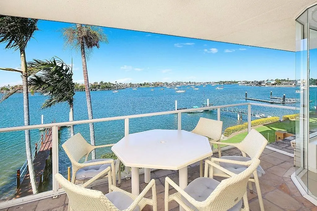 Amazing Waterfront Views Sunshine Coast!!! H330 Daire
